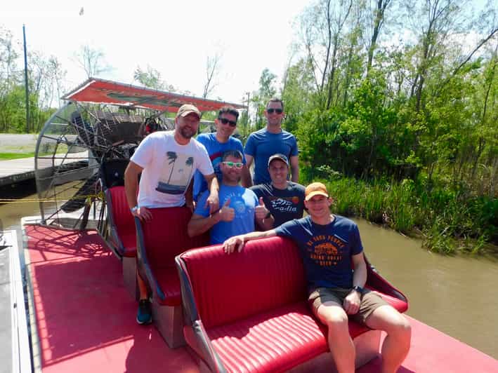 New Orleans: 6 Passenger Premium Airboat Swamp Tour - Wildlife Encounters and Scenic Beauty