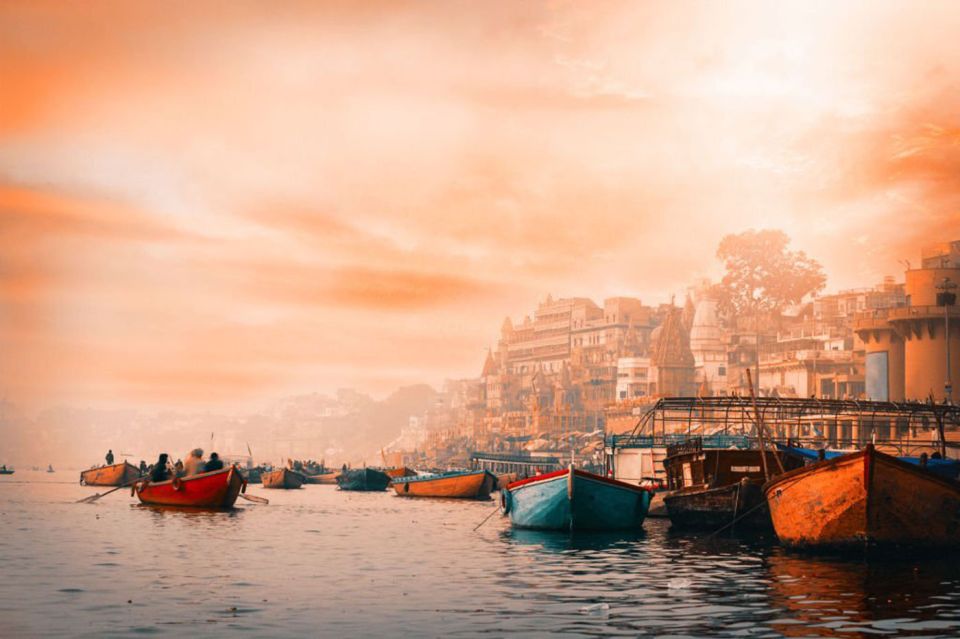 "Embark on a spiritual odyssey of Varanasi" - What We Like and Consider