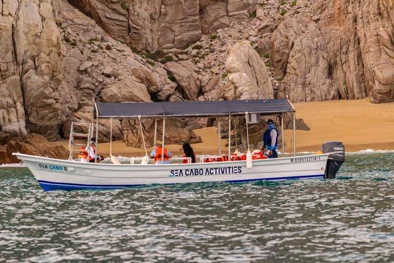 Cabo San Lucas: Tour al Arco en Barco Fondo de Cristal - A Detailed Look at the Cabo San Lucas Glass Bottom Boat Tour