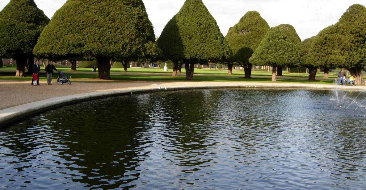 London: Hampton Court Private Guided Tour - A Thorough Look at the Hampton Court Tour
