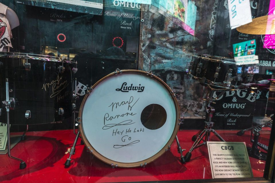 The Ramones and NYCs Punk Rock Scene Private Walking Tour - Who Should Consider This Tour?