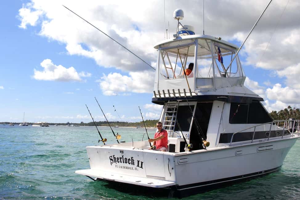 Punta Cana offshore private fishing charter "Sherlock" 39 ' - What Makes This Fishing Tour Stand Out?