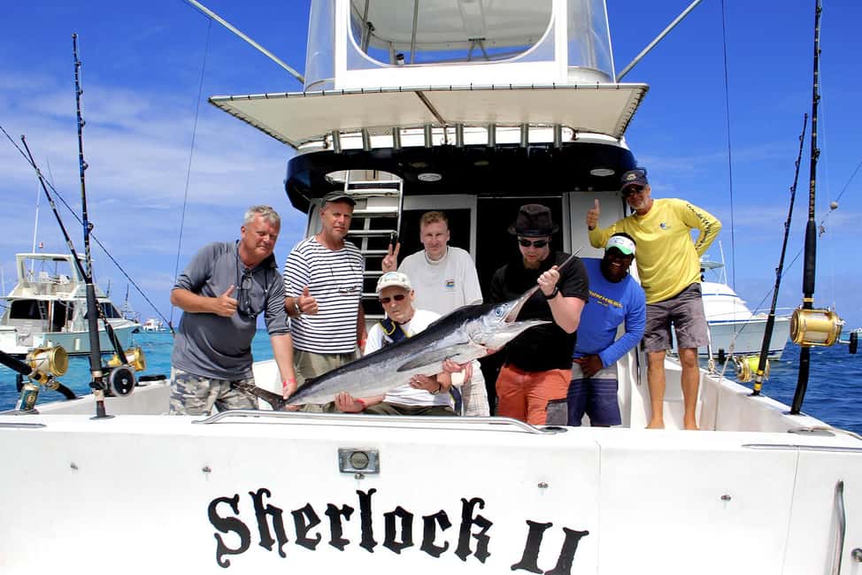 Punta Cana offshore private fishing charter "Sherlock" 39 ' - Key Points