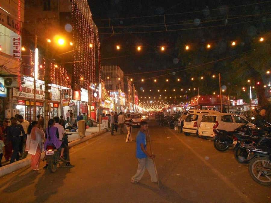 Agra Evening Tour with Sunset view of Taj Mahal - FAQs