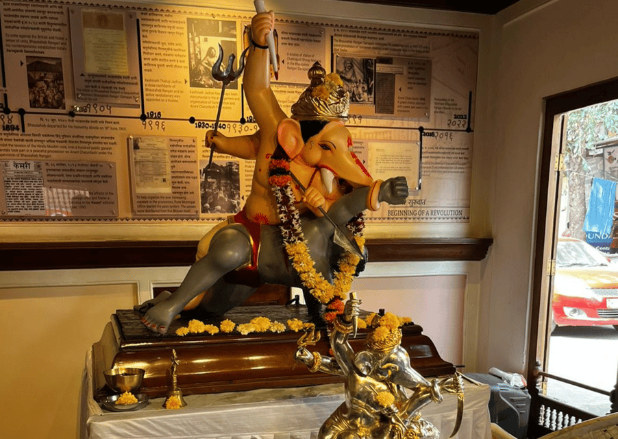 Pune: City Highlights Guided Tour - Market Walks and Local Flavors