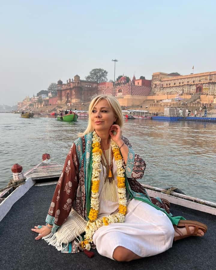Varanasi: Heritage Walking Tour & Sunrise Boat Ride - Key Points