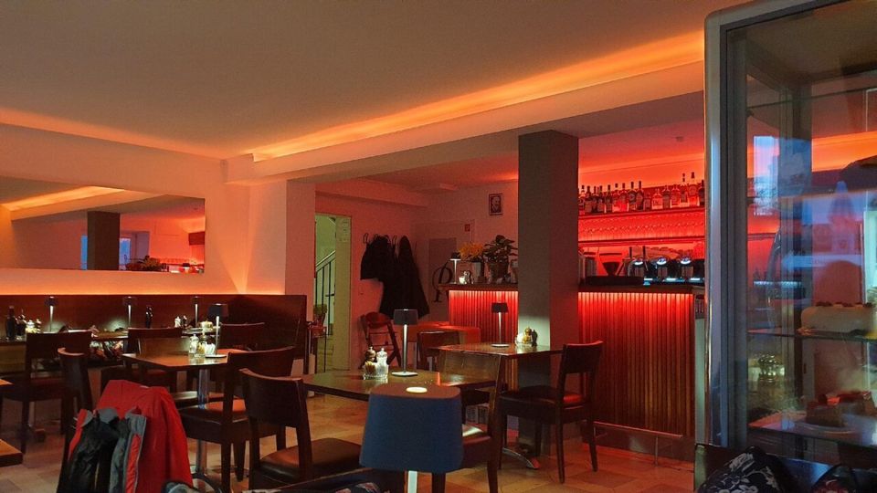 Regensburg: italian wine tasting at Caffè Rinaldi - Who Should Consider This Tour?