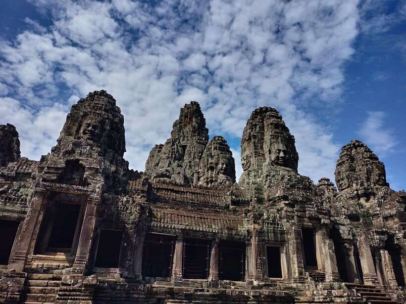 Private Guided Tours From Angkor Wat Sunrise To Banteay Srei - Return and Drop-off