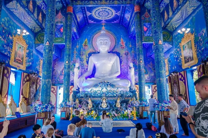 Chiang Mai: White, Black & Blue Temples Day Tour with Lunch - Considerations and Possible Downsides