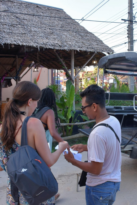 Koh Lanta: 4 Islands and Emerald Cave Tour by Longtail Boat - An In-Depth Look at the Tour