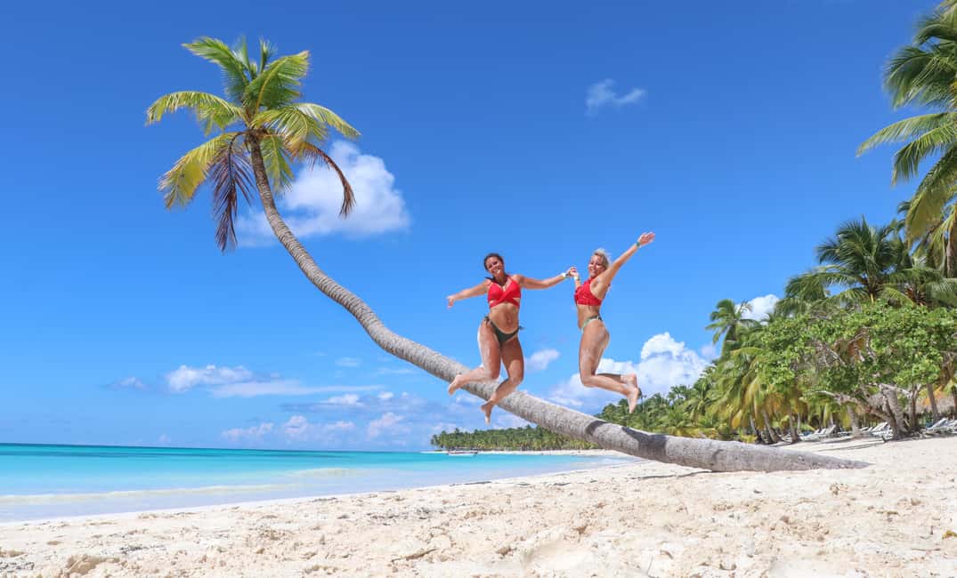 Punta Cana: Saona Islan Full Day With Catamaran and buffet - In-Depth Review: What You Can Expect and What It Means for You