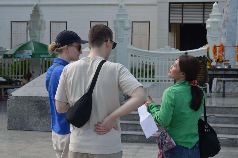 Chiang Mai: Historic Temples and City Guided Walking Tour - Why This Tour Stands Out