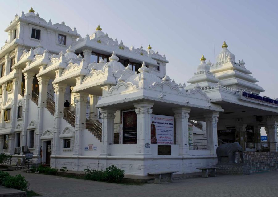Chennai Walk of Divinity (2 Hours Guided Walking Tour) - The Experience of the Guides