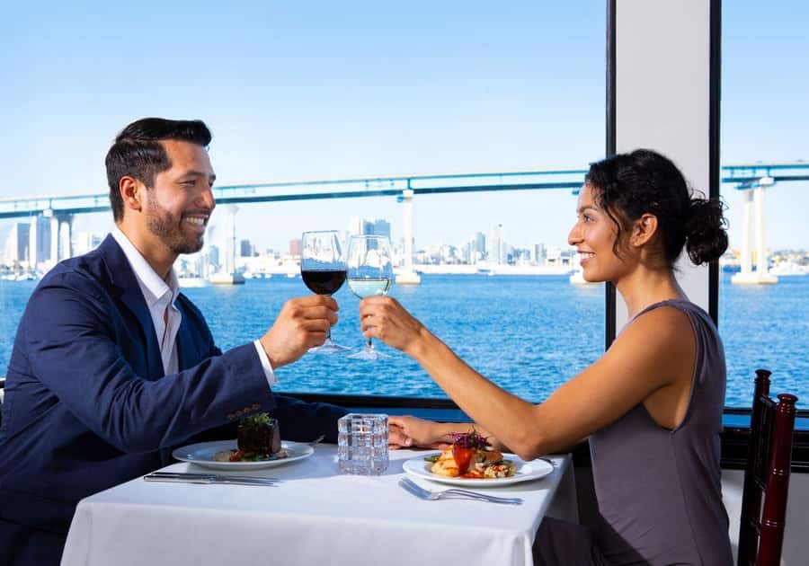 San Diego: City Cruises Buffet Dinner Cruise with Drinks - A Relaxed Yet Spectacular Way to Experience San Diego Bay