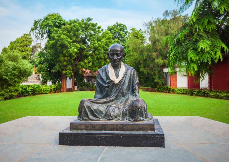 Highlights of Ahmedabad (Guided Half-Day City Tour) - Key Points