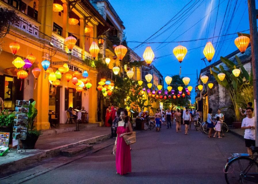 Hoi An City TourBoat RideRelease Flower Lantern on river - Who Would Love This Experience?
