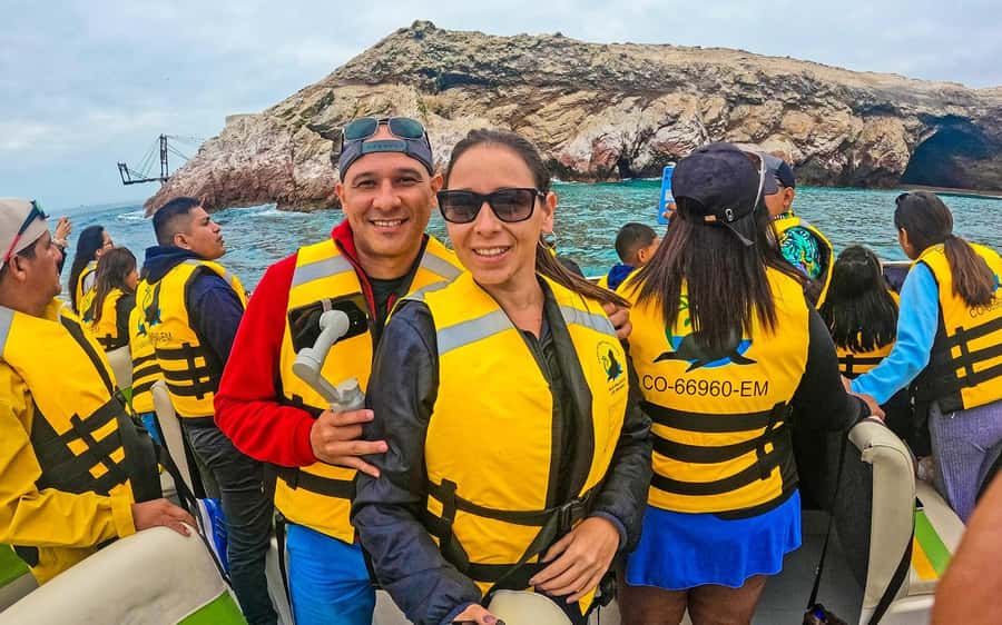 From Lima: full day tour of Paracas and Huacachina Oasis - Key Points