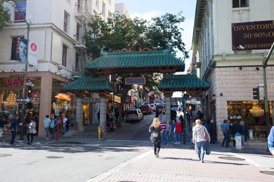 San Francisco: Yosemite, Vegas, Sedona, Antelope, 7-Day Tour - Day 6: Monument Valley & Horseshoe Bend—Iconic Southwest