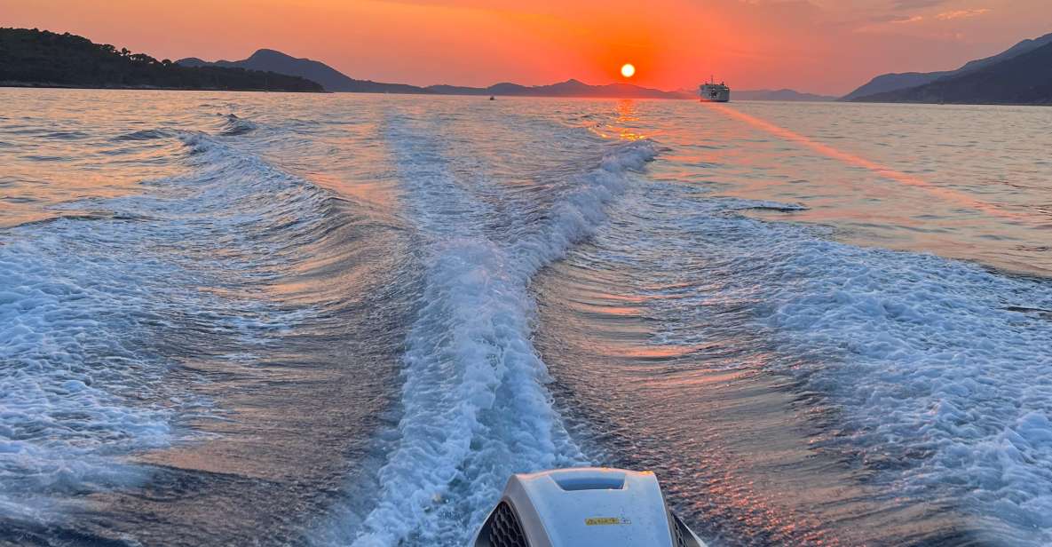 Blue and Green cave with romantic sunset - Who Is This Tour Best For?