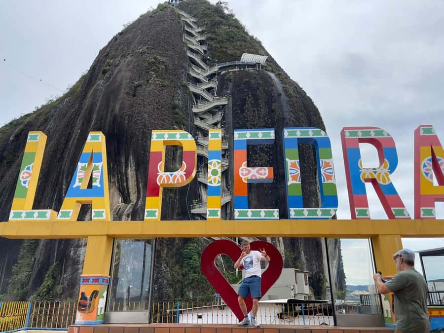 I'm Jessica, and I can't wait to guide you in Guatape - Return and Drop-Off