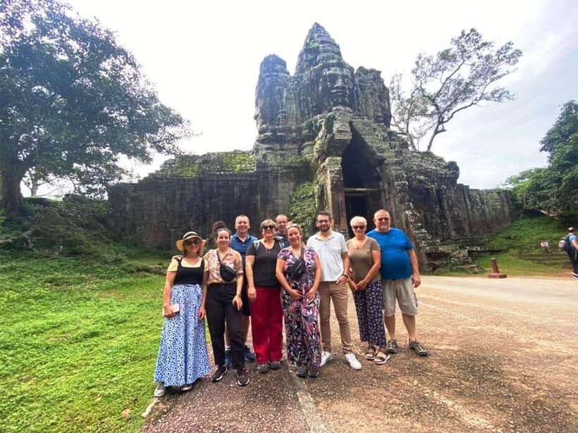 Explore Angkor Temple With Tour Guided - Key Points