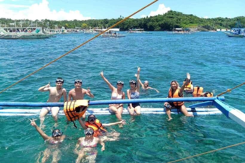 Boracay: Island Hopping Boat Tour with Crystal Cove Entry - Introduction to Boracay Island Hopping