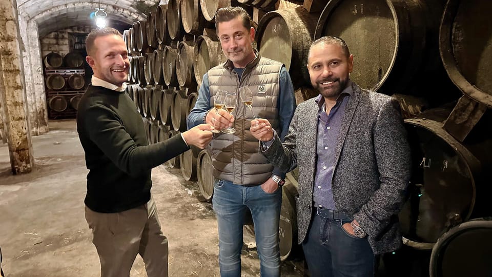 Palma: Distillery Tour With 3 Spirits and Tapas Tasting - Things To Known