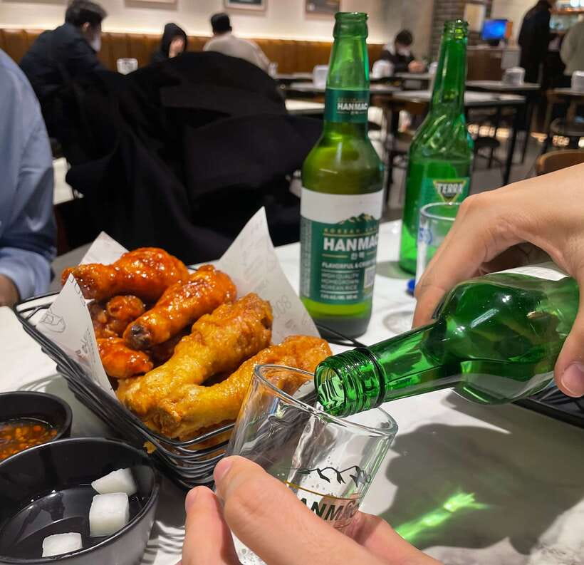 Seoul: Watching Sports Match & Local Food Experience - Breaking Down the Experience