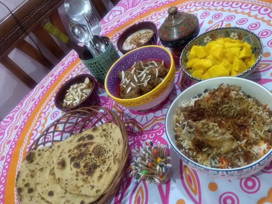 New Delhi: Celebrate Eid & Enjoy Lavish Dinner with a Family - An In-Depth Look at the Experience