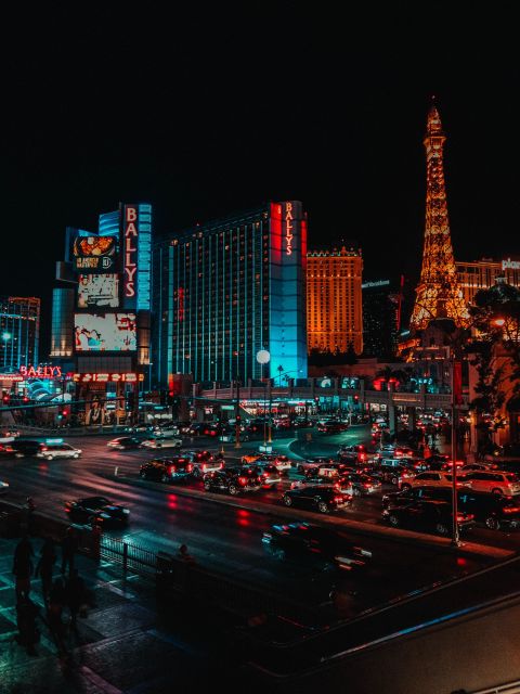 Vegas Highlights: Neon Lights & Desert - Audio Driving Tour - FAQ