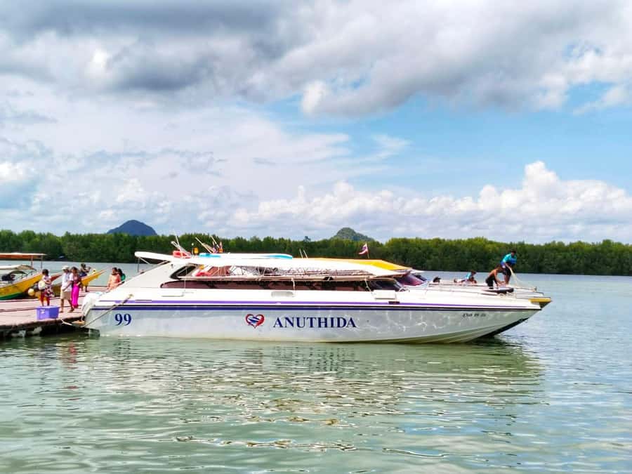 Phuket: Private Speedboat Charter to James Bond Island - Lunch and Relaxation