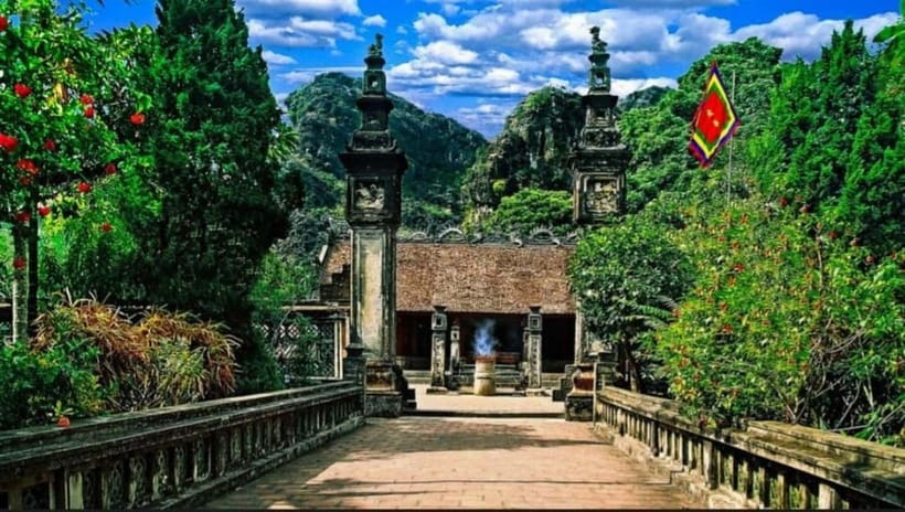 Ninh Binh: Hoa Lu, Trang An, & Mua Cave Full Day Tour - What’s Not Included