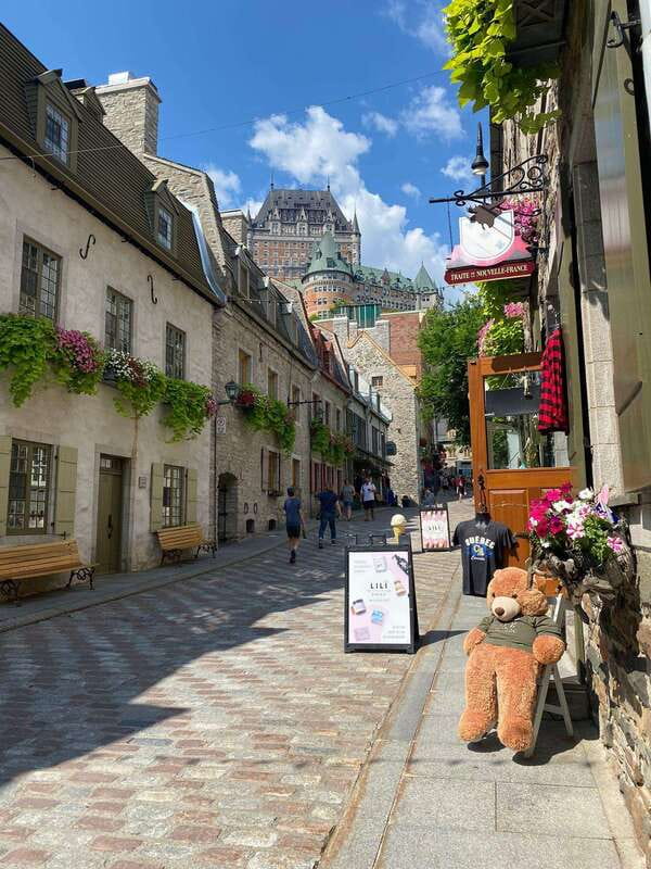 Quebec City: Historic District Walking Tour (3h) - Authenticity and Value for Money