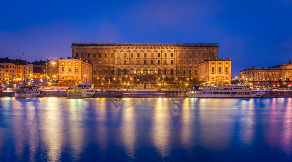 Family Walking Tour of Stockholm's Old Town, Junibacken - Discover Stockholms Old Town with a Family-Focused Tour