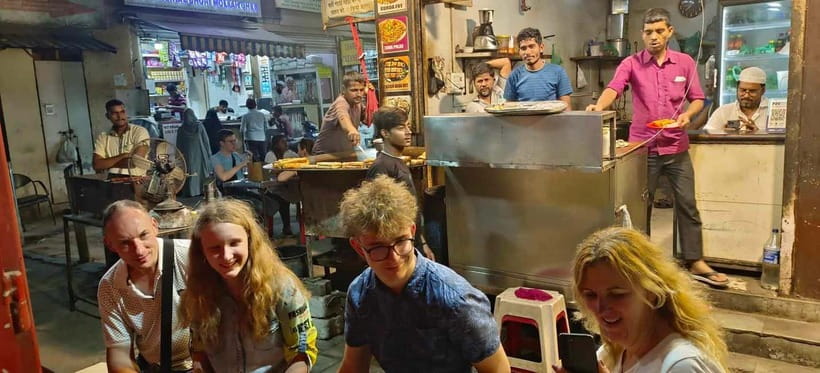 Mumbai: BEST Steet Food Tour & Evening Market with a Local - The Sum Up