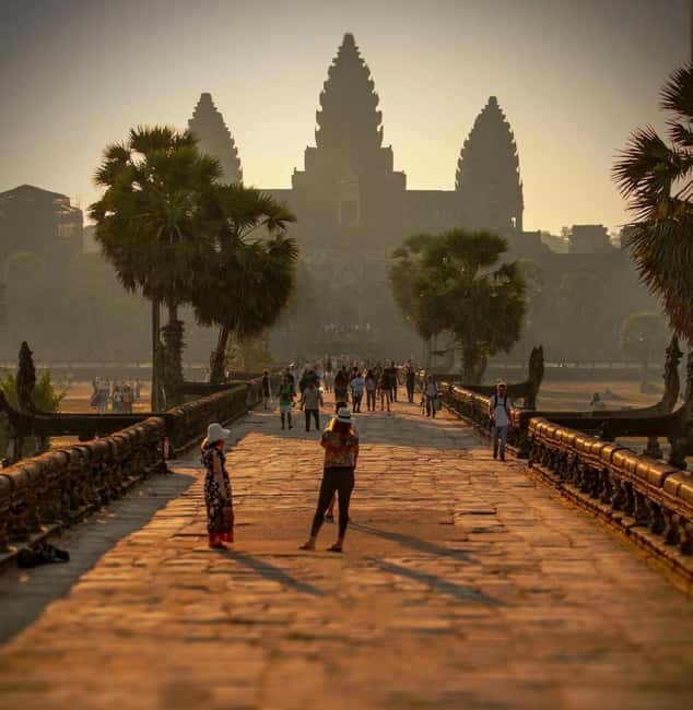 Siem Reap: Angkor Wat Small Group Tour with Spanish Guide - Who Will Love This Tour?