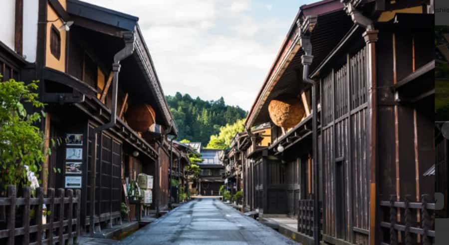 Shirakawago &Hida & Takayama SnowWall 2Days Tour from Nagoya - Who Would Love This Tour?