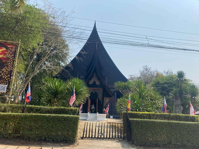 Chiang Rai: City Highlights One-Day Tour With Thai Lunch - Golden Triangle and House of Opium Museum