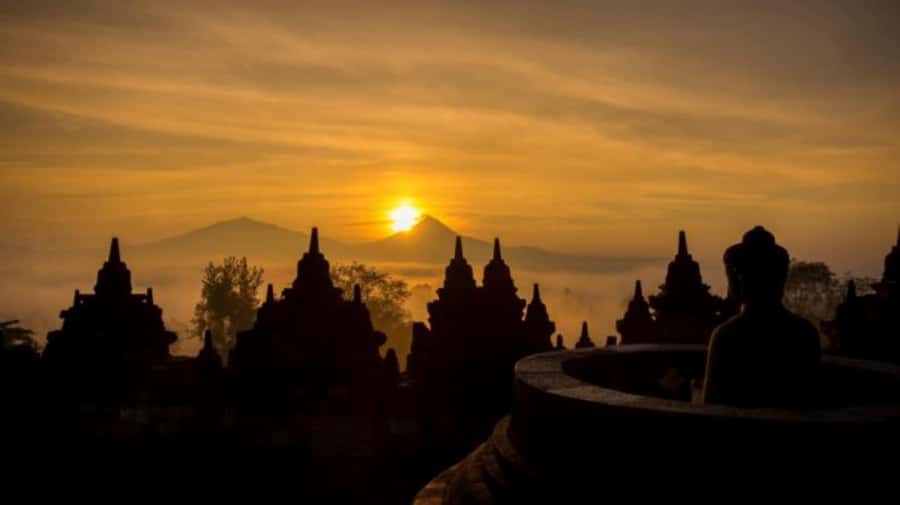 Yogyakarta: Borobudur Sunrise inside the temple & prambanan - An In-Depth Look at the Borobudur & Prambanan Sunrise Tour