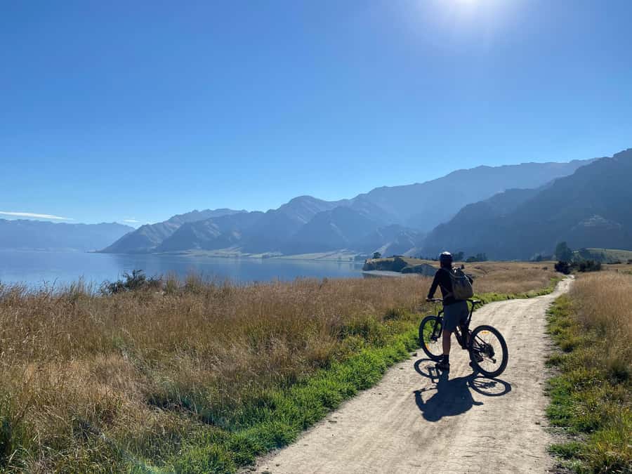 ebike tour lake Hawea river track to Wanaka - Good To Know