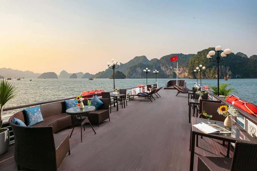 From Hanoi/Ha Long:La Regina 4 star cruise - Bai Tu Long Bay - Who Is This Cruise Best For?