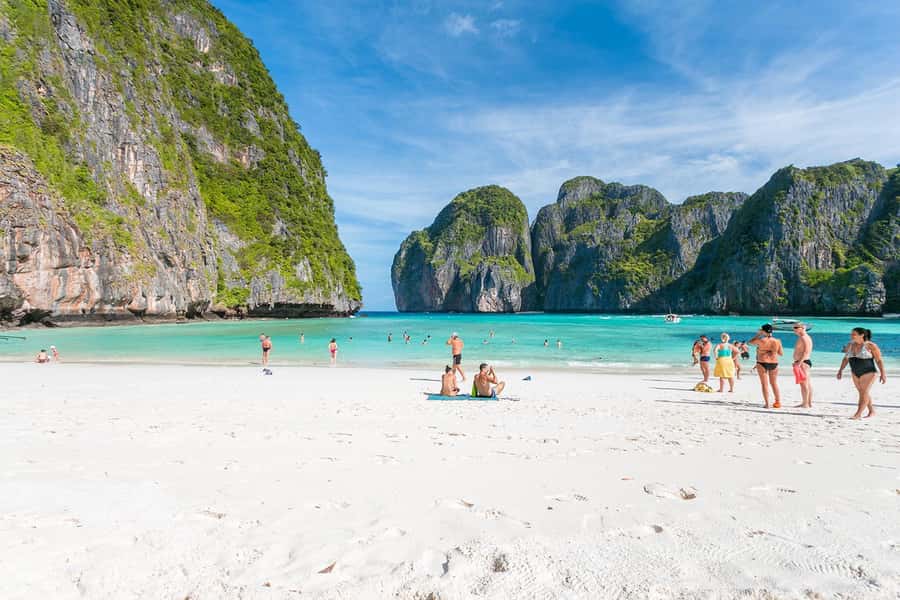 Phi Phi Islands: Maya Bay Tour By Private Longtail Boat - The Starting Point: Meeting at Ton Sai Pier