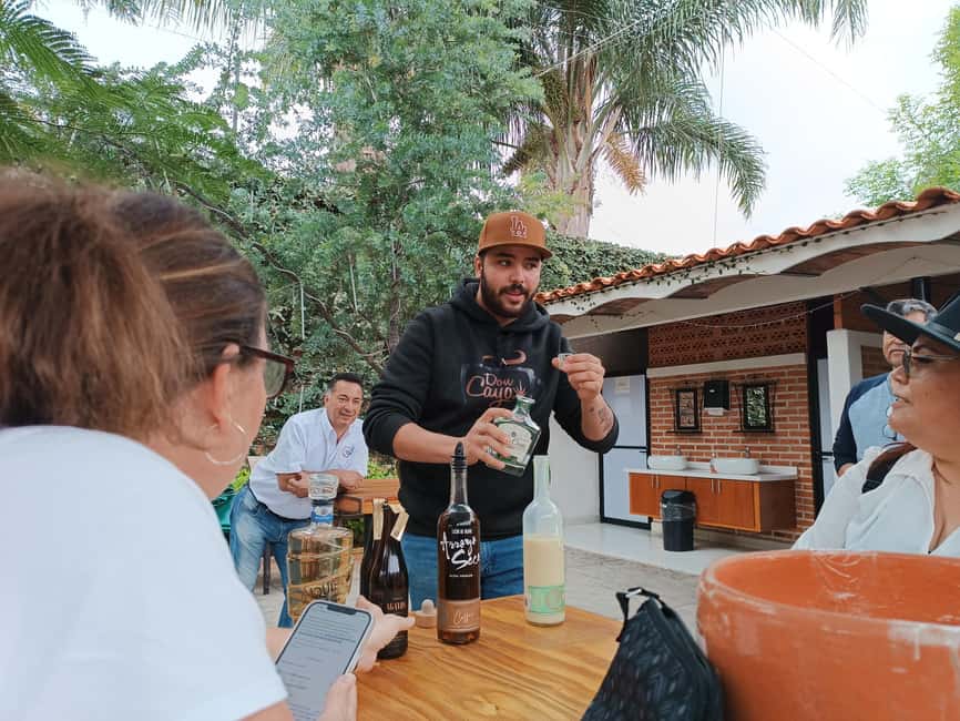From Guadalajara: Tequila Town and Cantaritos El Guero - Lunch Break with Local Flavor