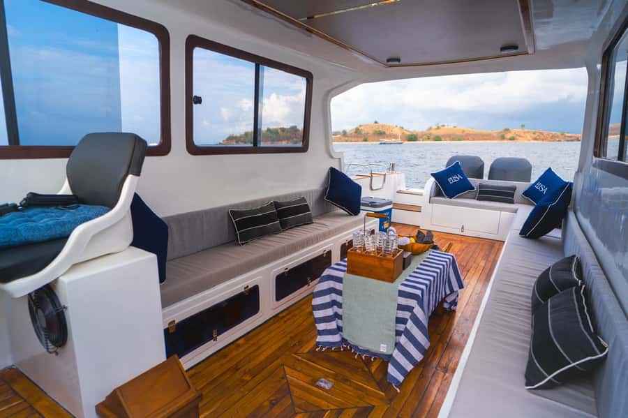 Labuan Bajo: One Day Tour to Explore Komodo National Park - An Overview of the Experience