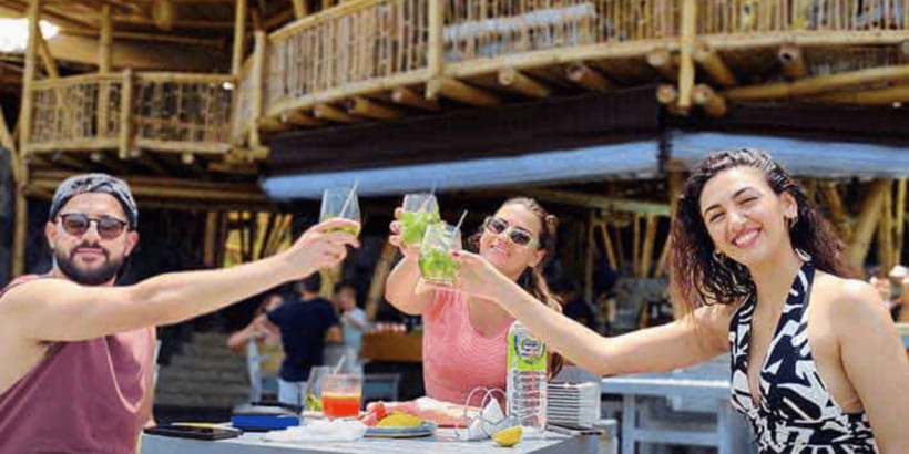 Ella Ravana Pool Club Dip & Dine + 2 Free Cocktails! - Who Will Love This Experience?