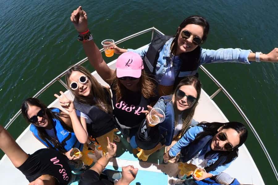 Medellin: Guatape and El Penol Rock Day Trip with Boat Ride - Who Will Enjoy This Tour?