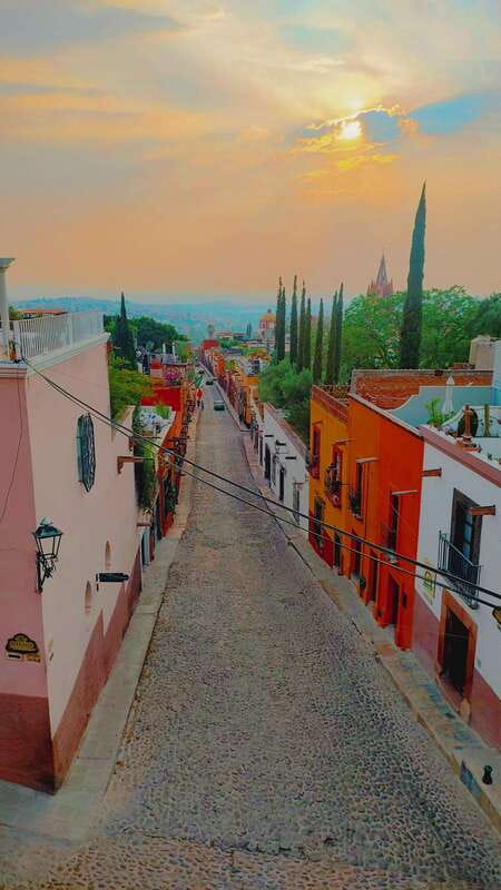SAN MIGUEL SUNSET WALKING TOUR - Key Points