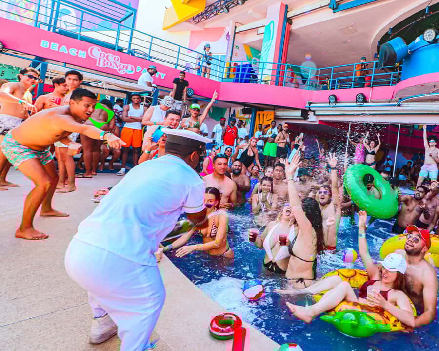 Cancun: Coco Bongo Spring Break Beach Party with Open Bar - A Detailed Look at the Cancun Coco Bongo Beach Party Experience