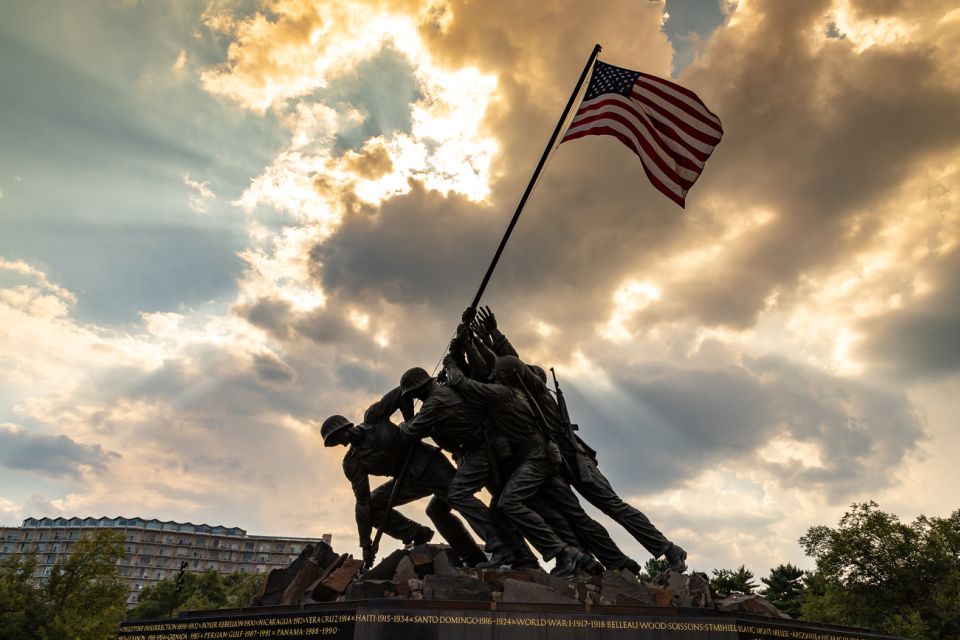 DC: Hop-On Hop-Off with 17 Stops plus Arlington Walking Tour - FAQs