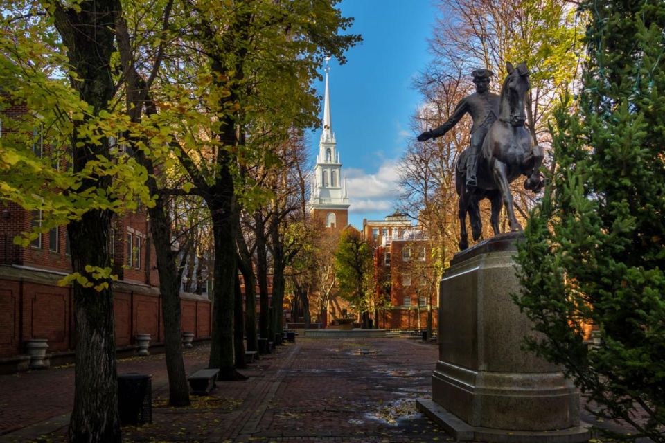 Boston: Freedom Trail, Bunker Hill, & USS Constitution Tour - A Deep Dive into Boston’s Revolutionary Sites